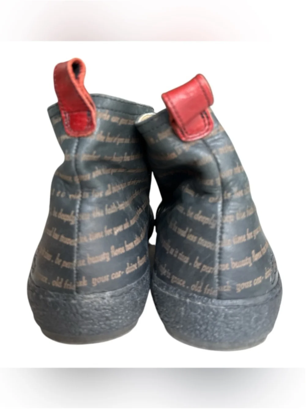 John Fluevog Bazz Chukka Boots Black Red Text Print Leather Lace Up Mens 13
